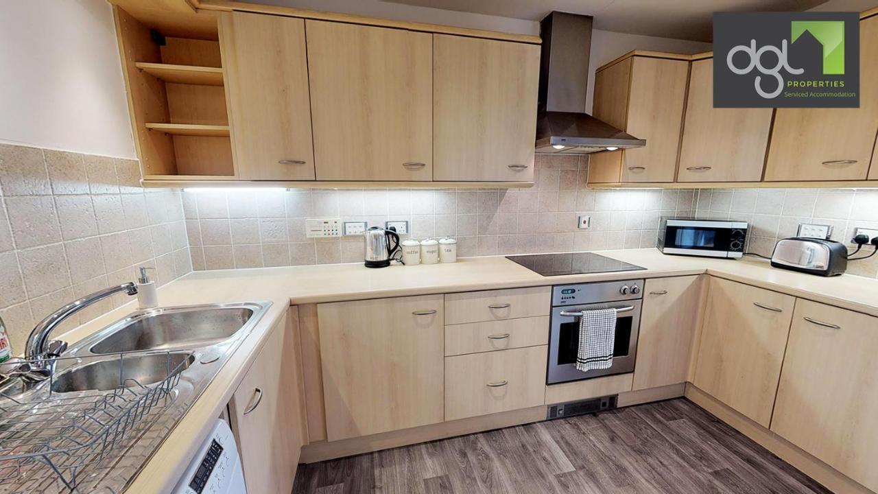 2 Bedroom Apartment Dgl Serviced Accommodation Southampton City Centre Exterior photo